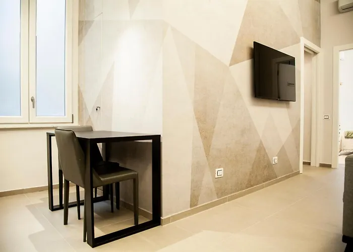 招待所 Switch 9 3*