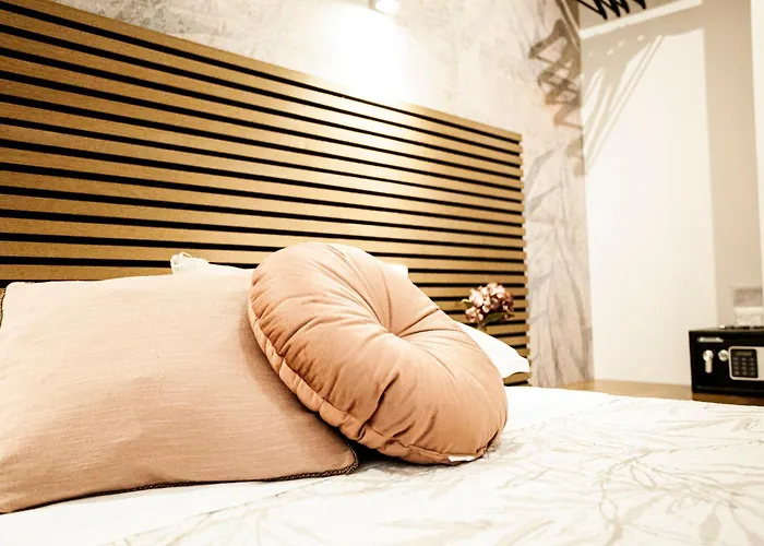 招待所 Switch 9 3*