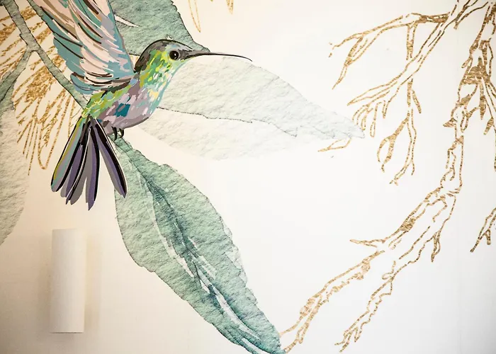 Switch 9 招待所 3*